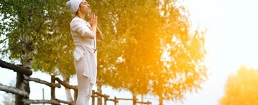 Bhakti Yoga: How the Path of Devotion Connects Us in a Disconnected Modern World
